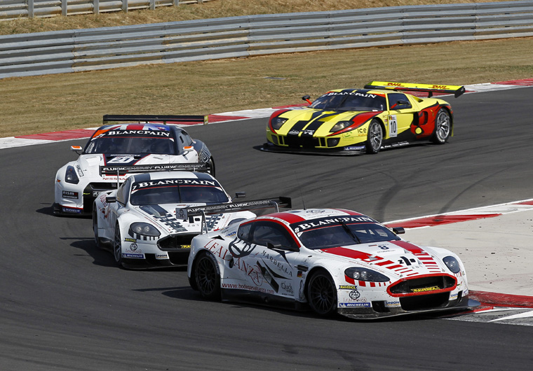Nissan GT-R Race Scene Picture
